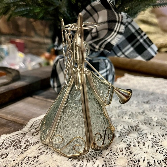 Vintage Clear Textured Stained Glass Angel With a Horn Christmas Angel Ornament - Picture 2 of 9